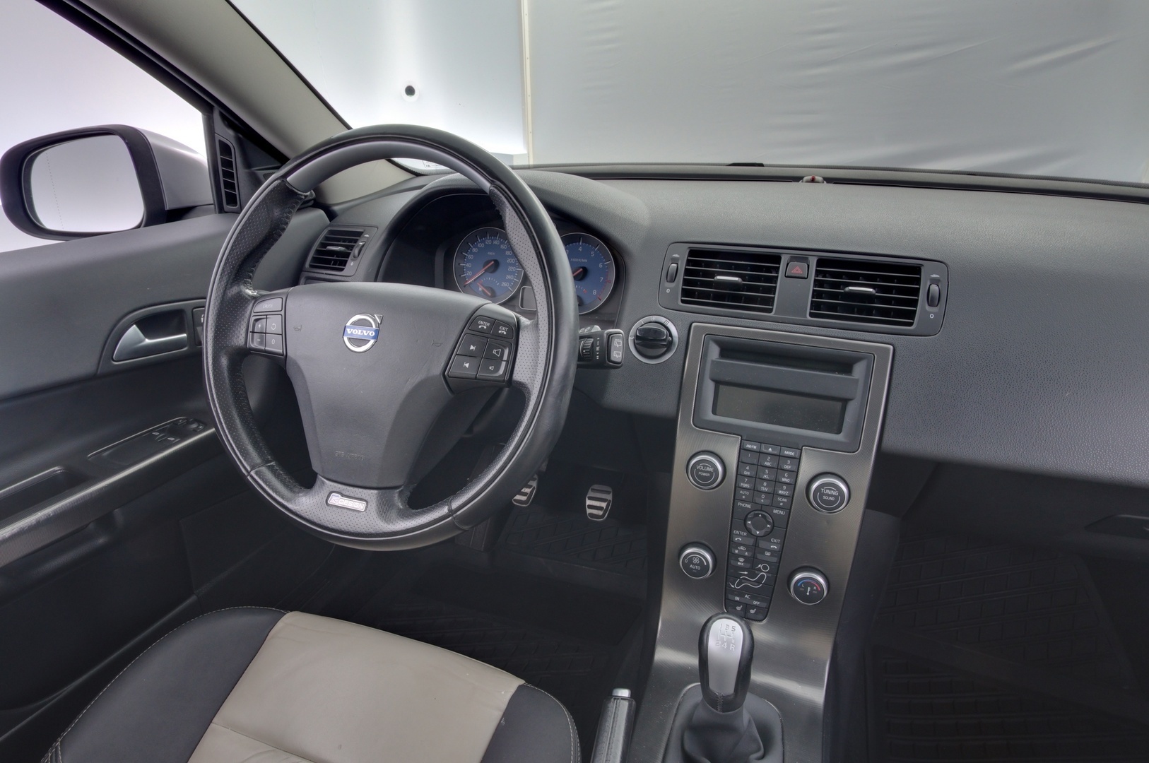 VOLVO C30 2012
