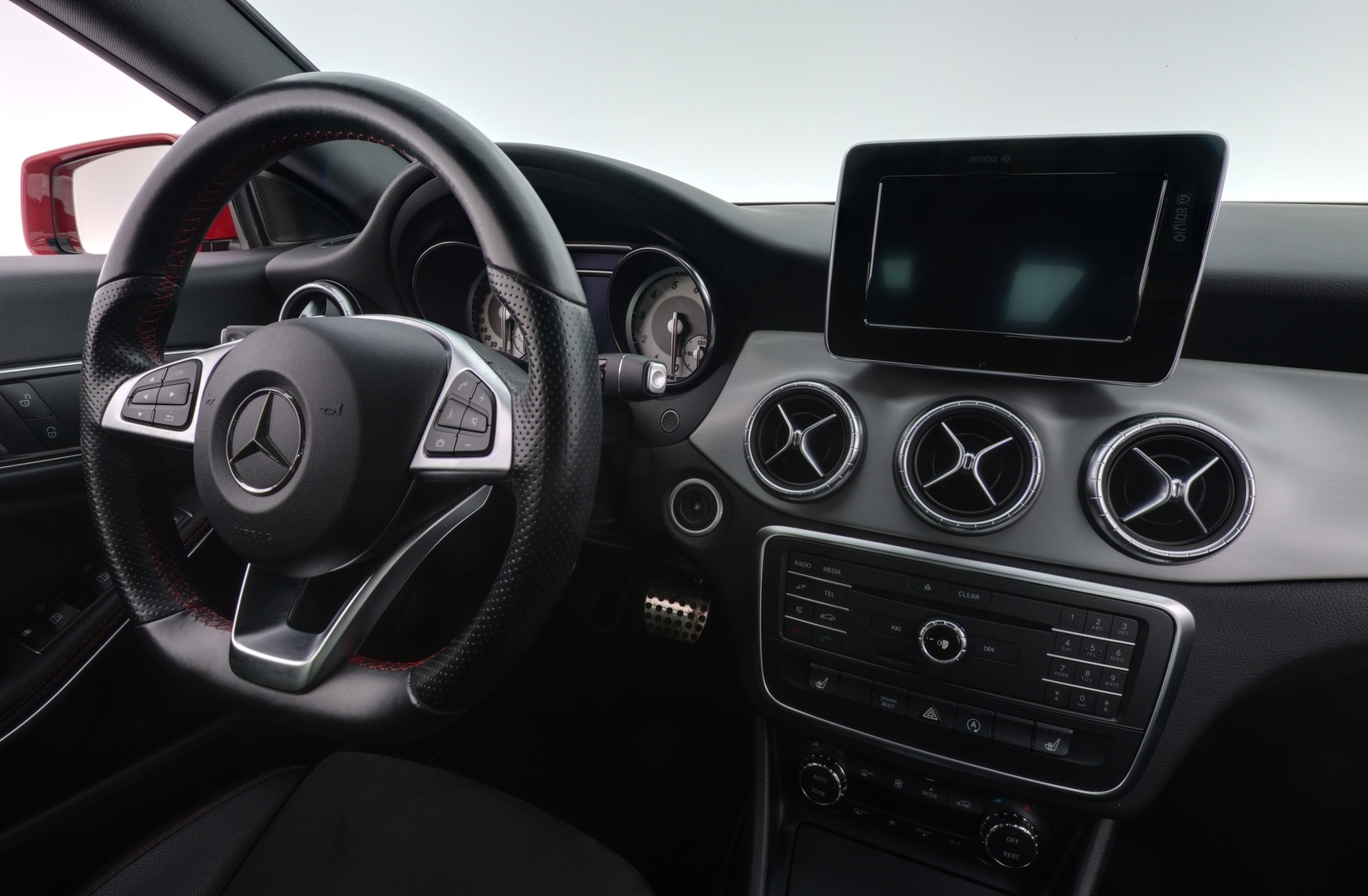 MERCEDES-BENZ CLA 2016