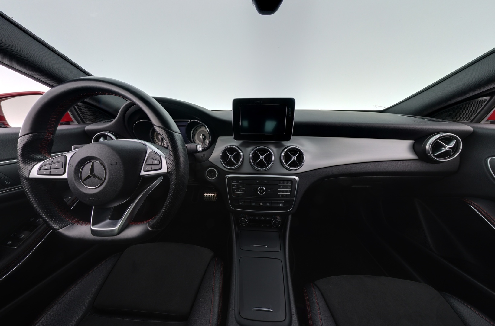 MERCEDES-BENZ CLA 2016