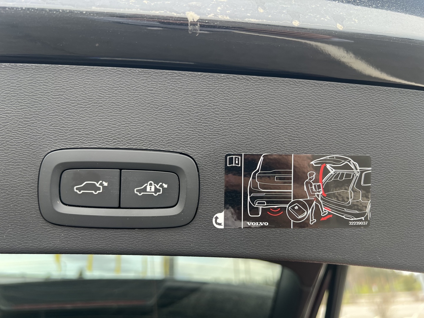 VOLVO XC40 2021