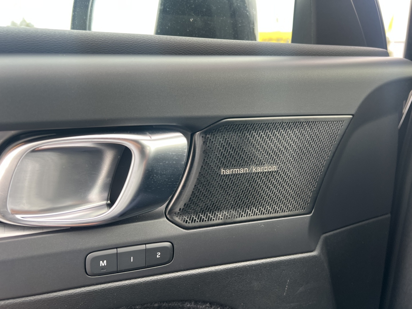 VOLVO XC40 2021