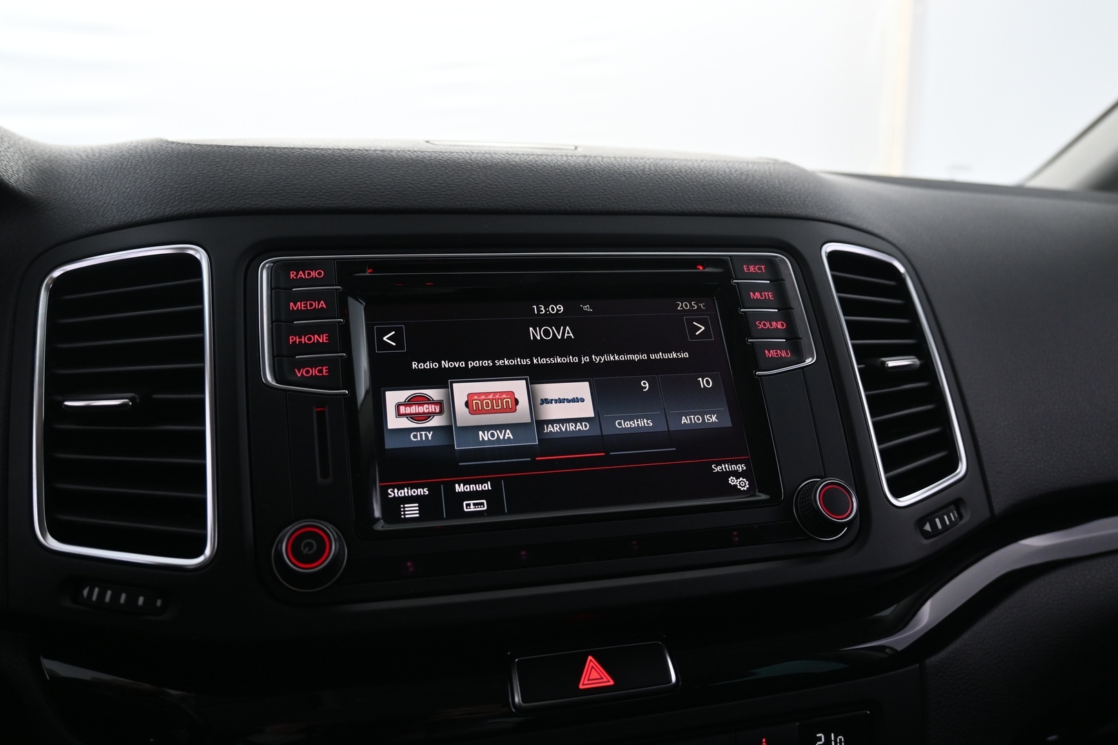 VOLKSWAGEN Sharan 2017