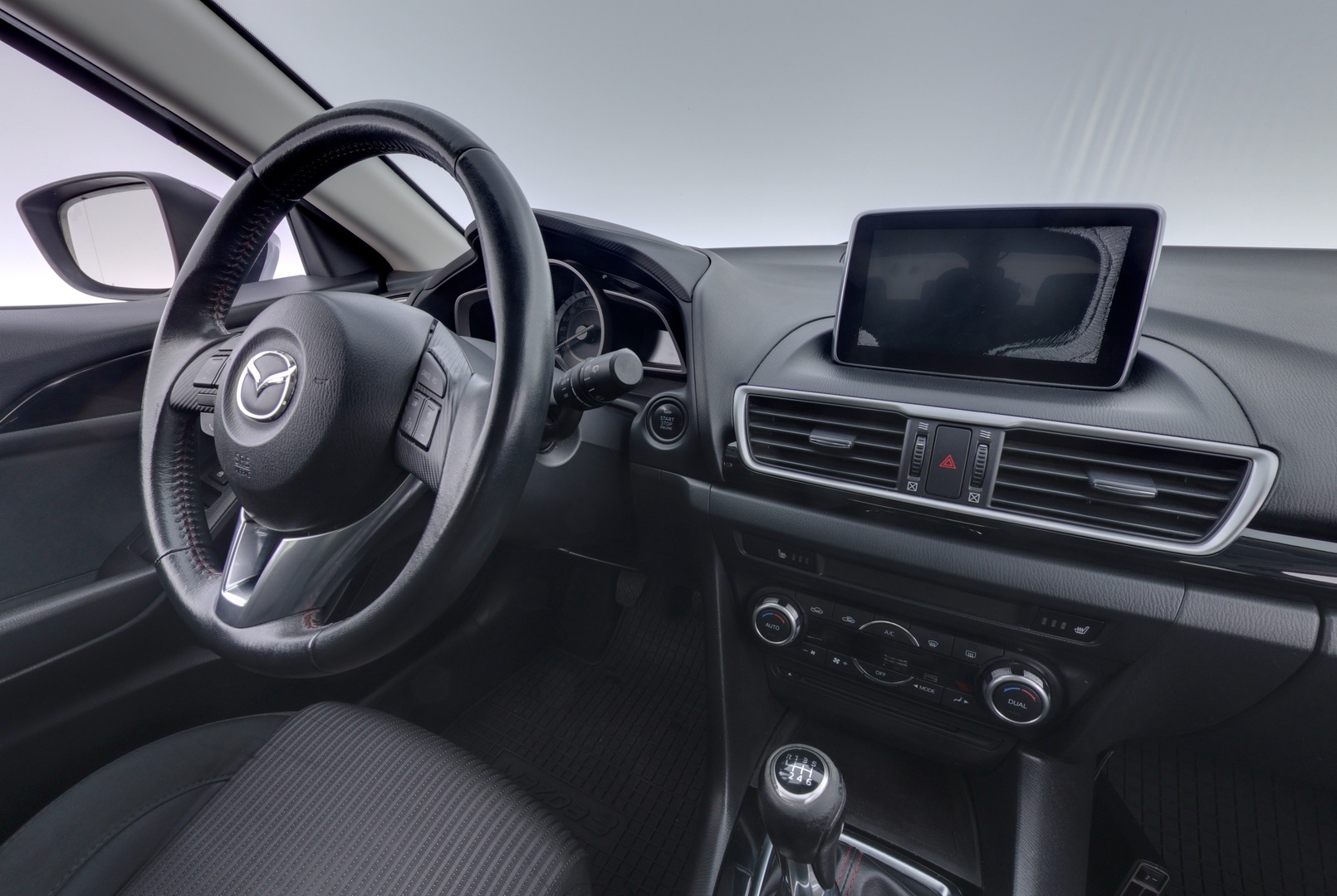 MAZDA 3 2014