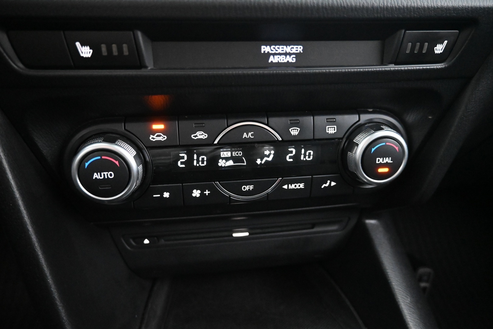 MAZDA 3 2014