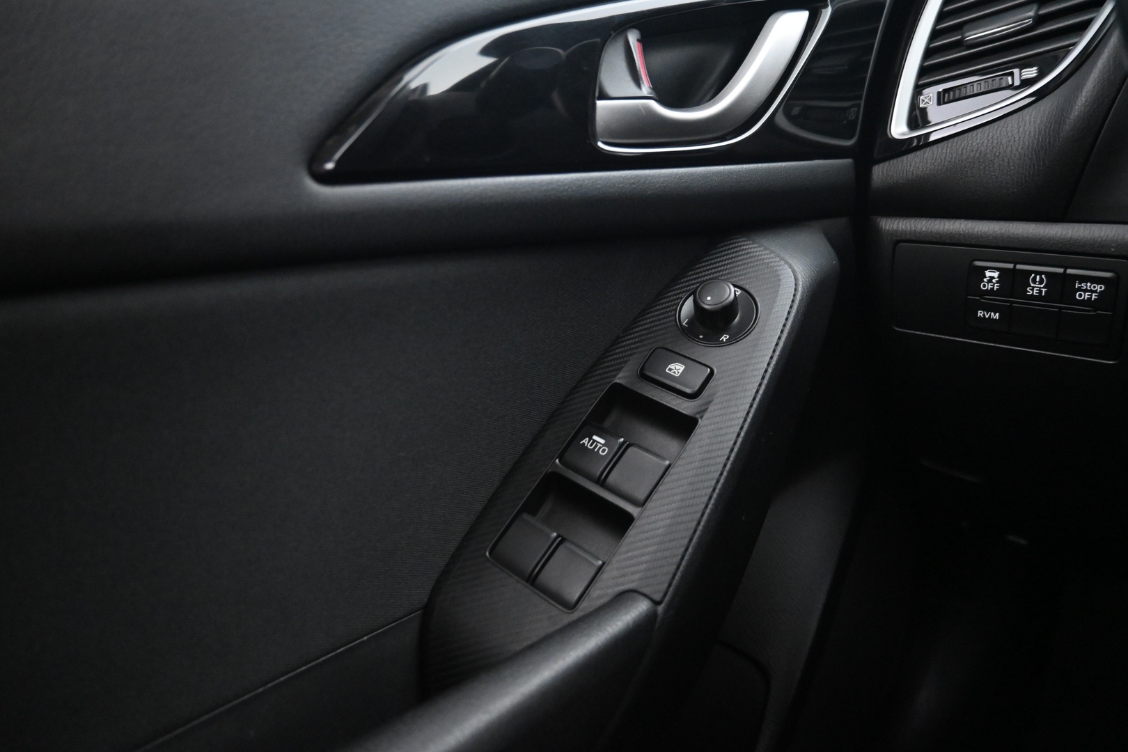 MAZDA 3 2014