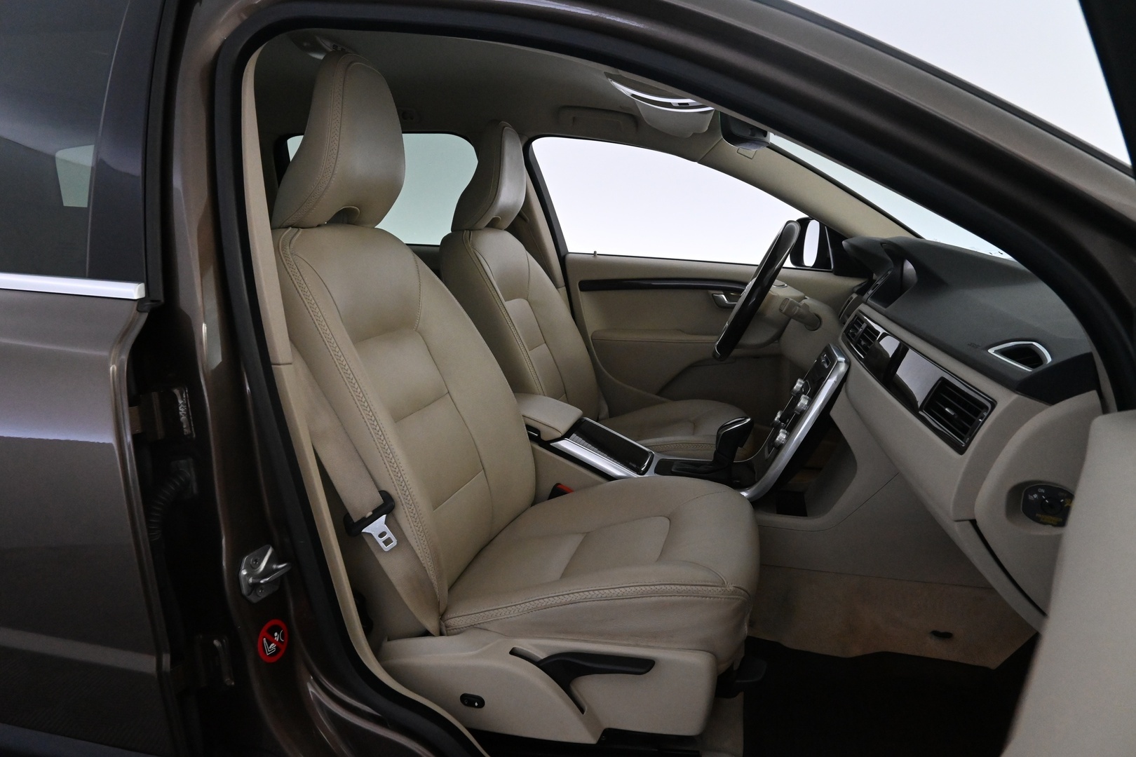 VOLVO XC70 2015