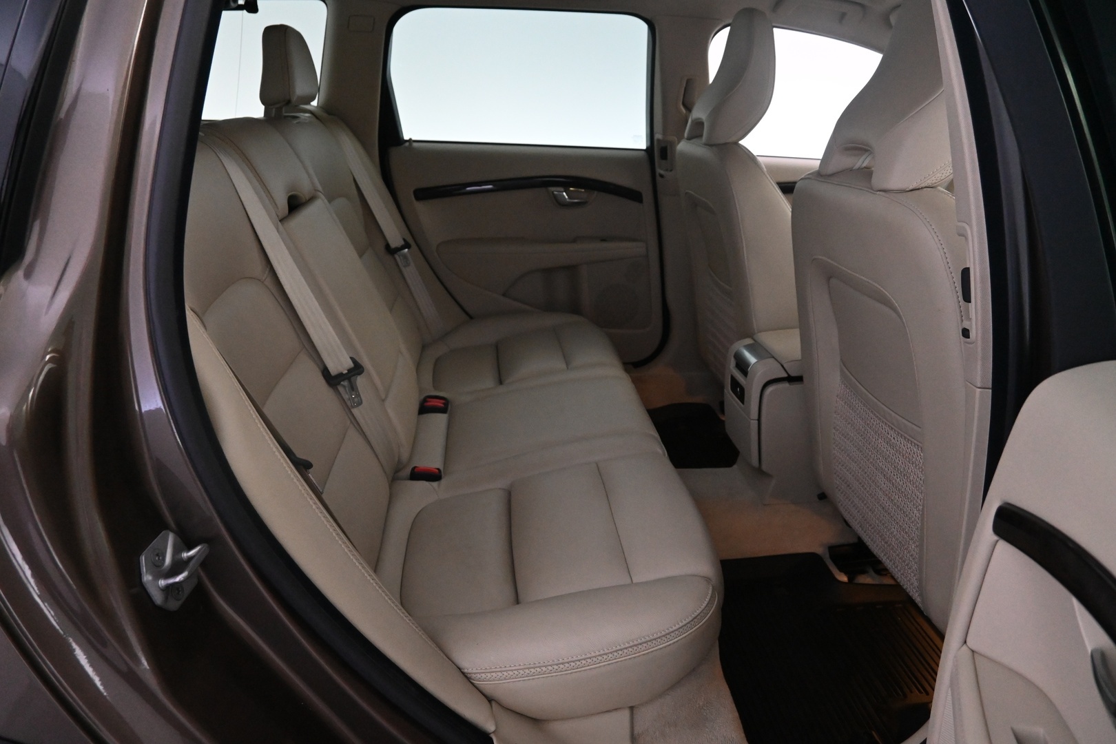 VOLVO XC70 2015
