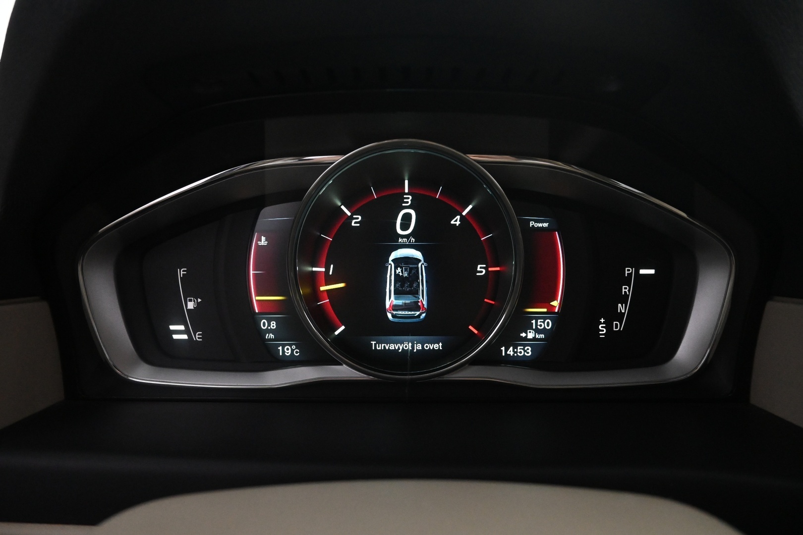 VOLVO XC70 2015