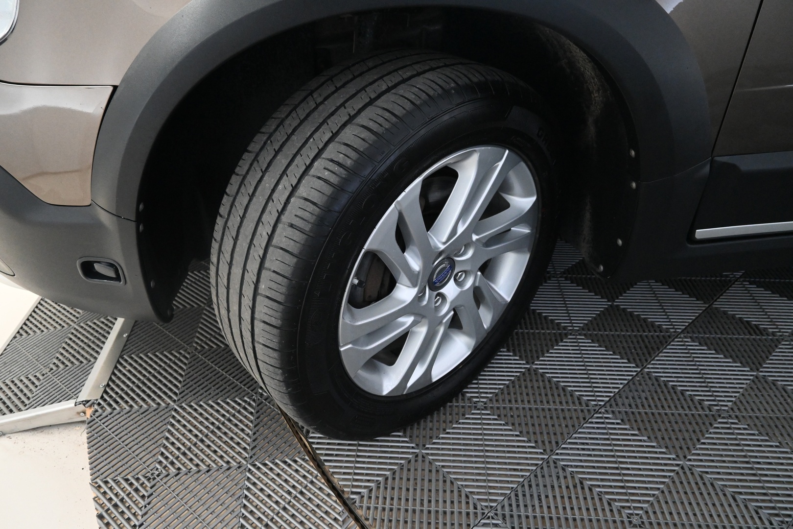 VOLVO XC70 2015