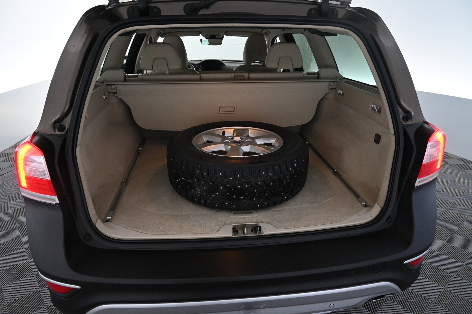 VOLVO XC70 2015