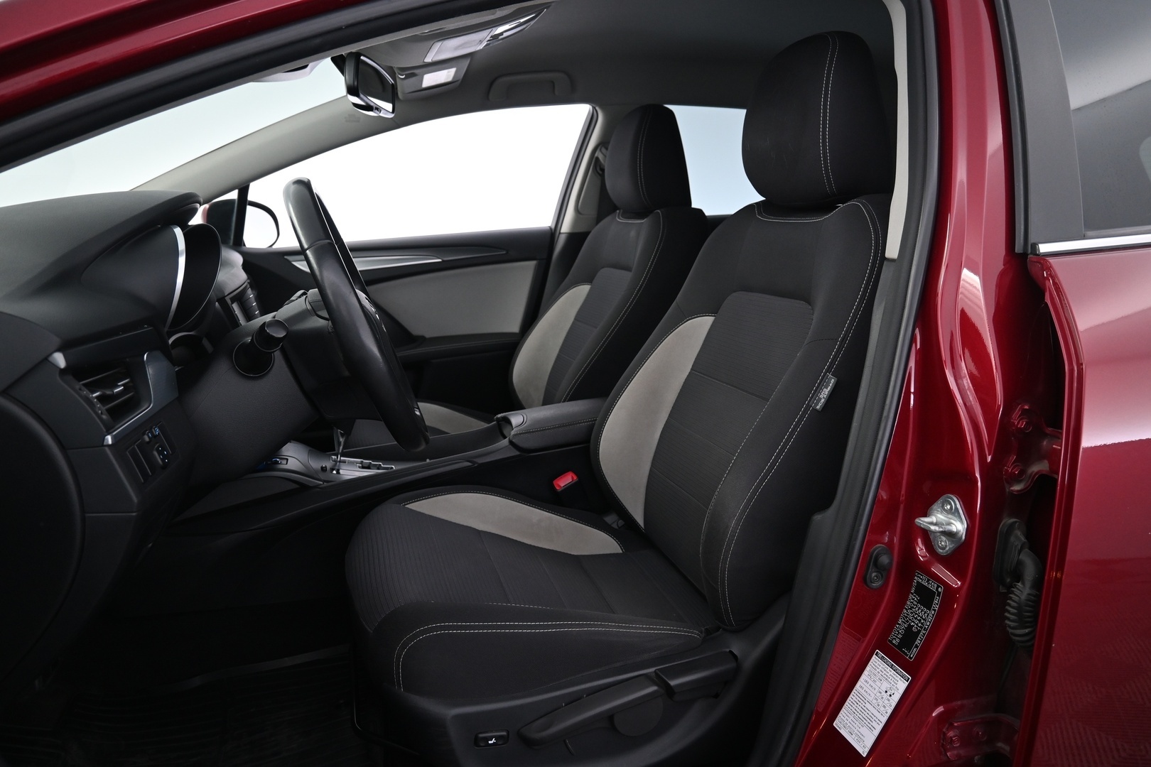 TOYOTA Avensis 2017