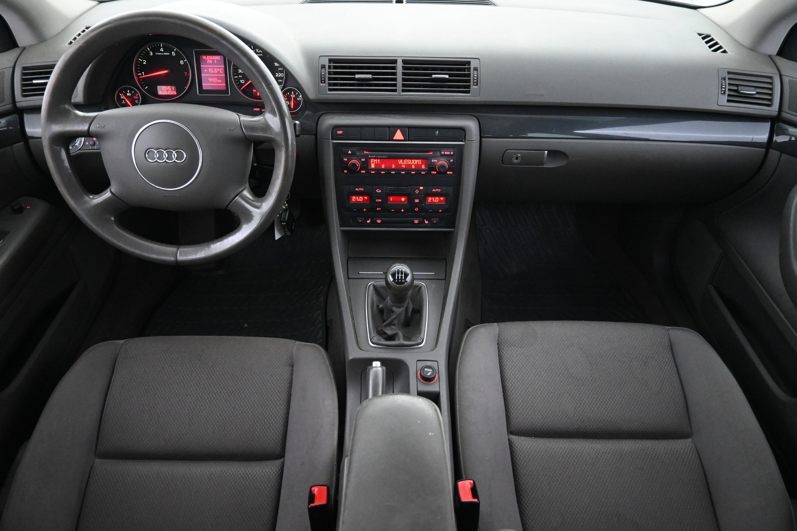 AUDI A4 2004