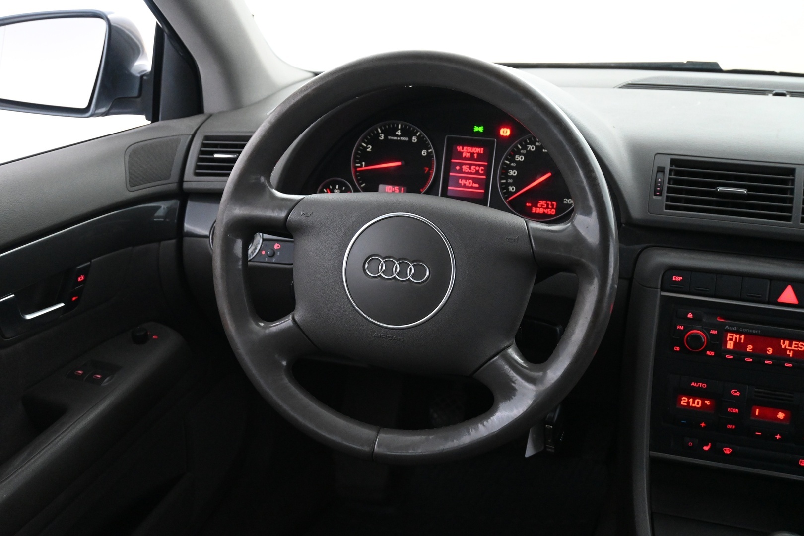 AUDI A4 2004