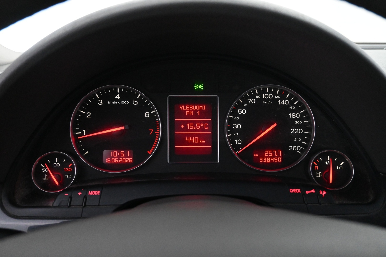 AUDI A4 2004
