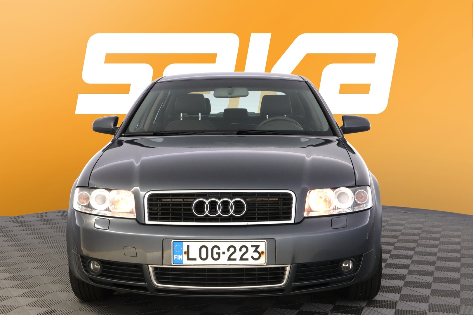 AUDI A4 2004
