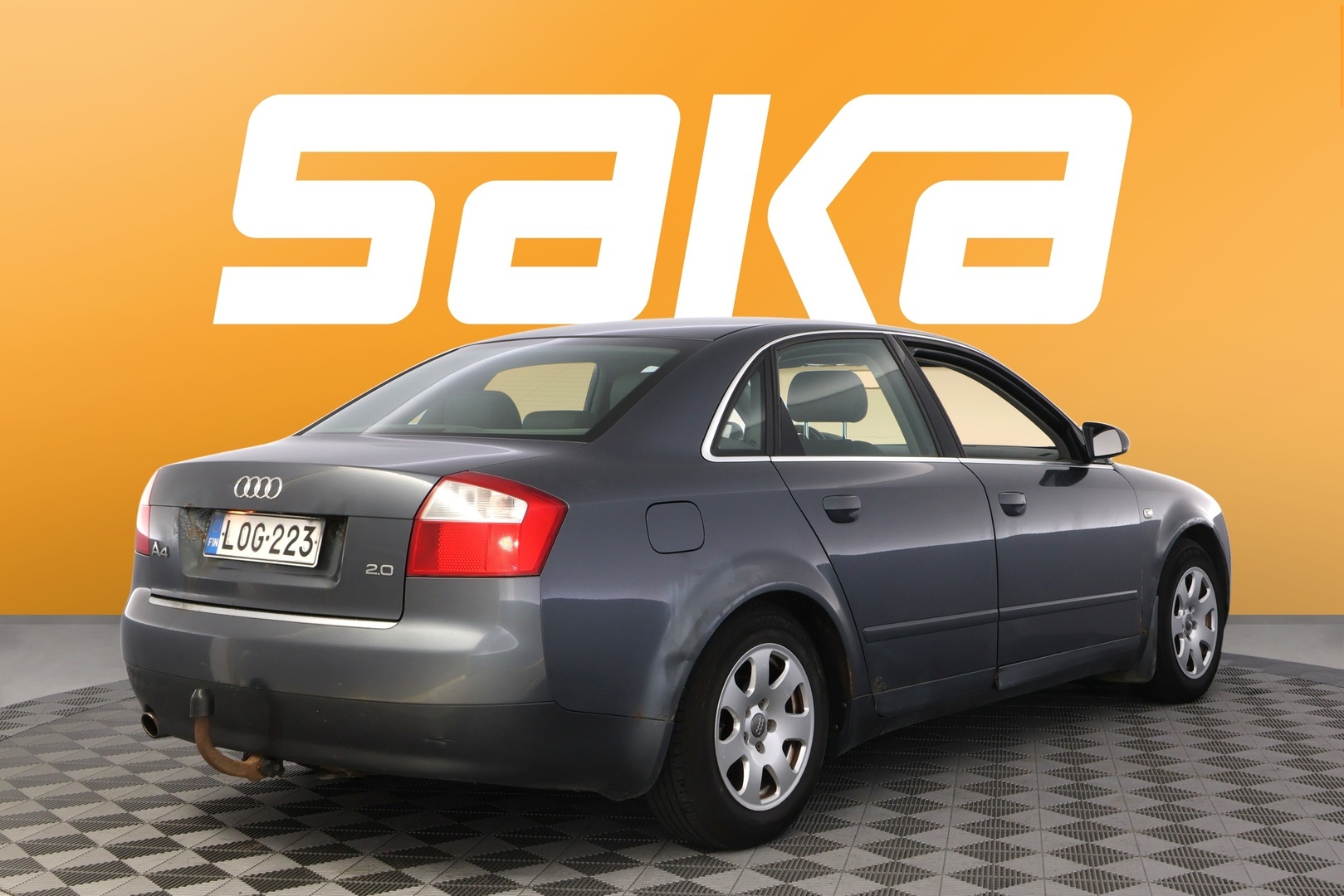 AUDI A4 2004