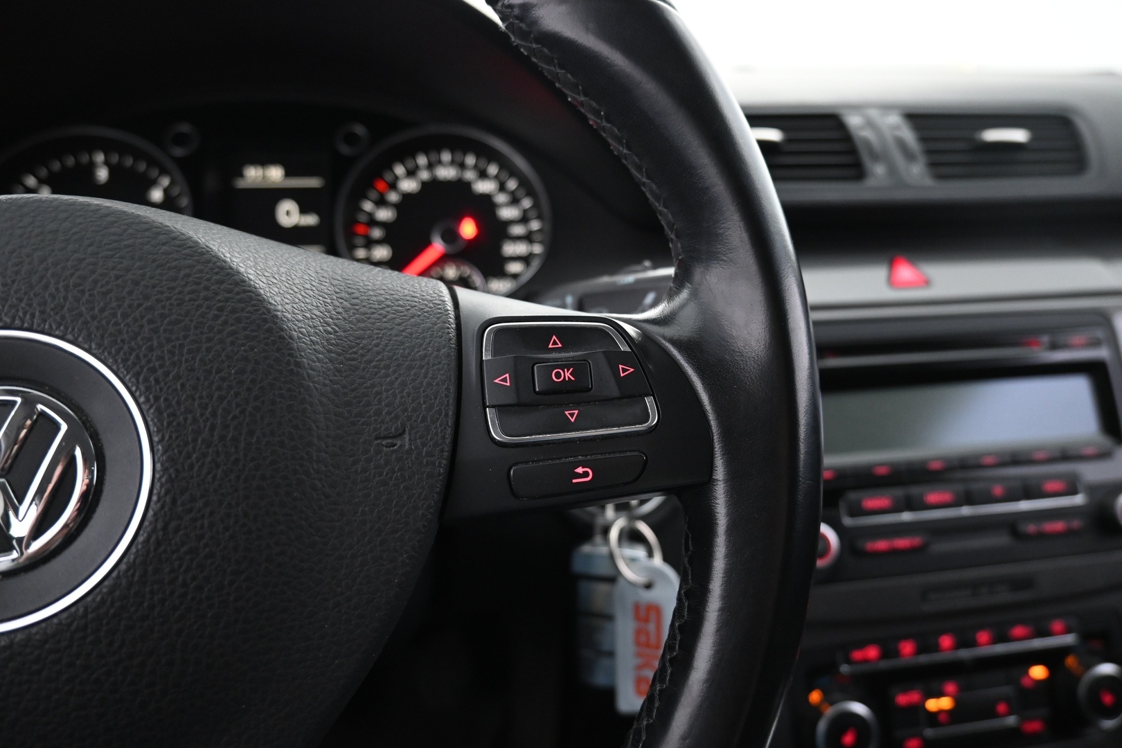 VOLKSWAGEN Passat 2010