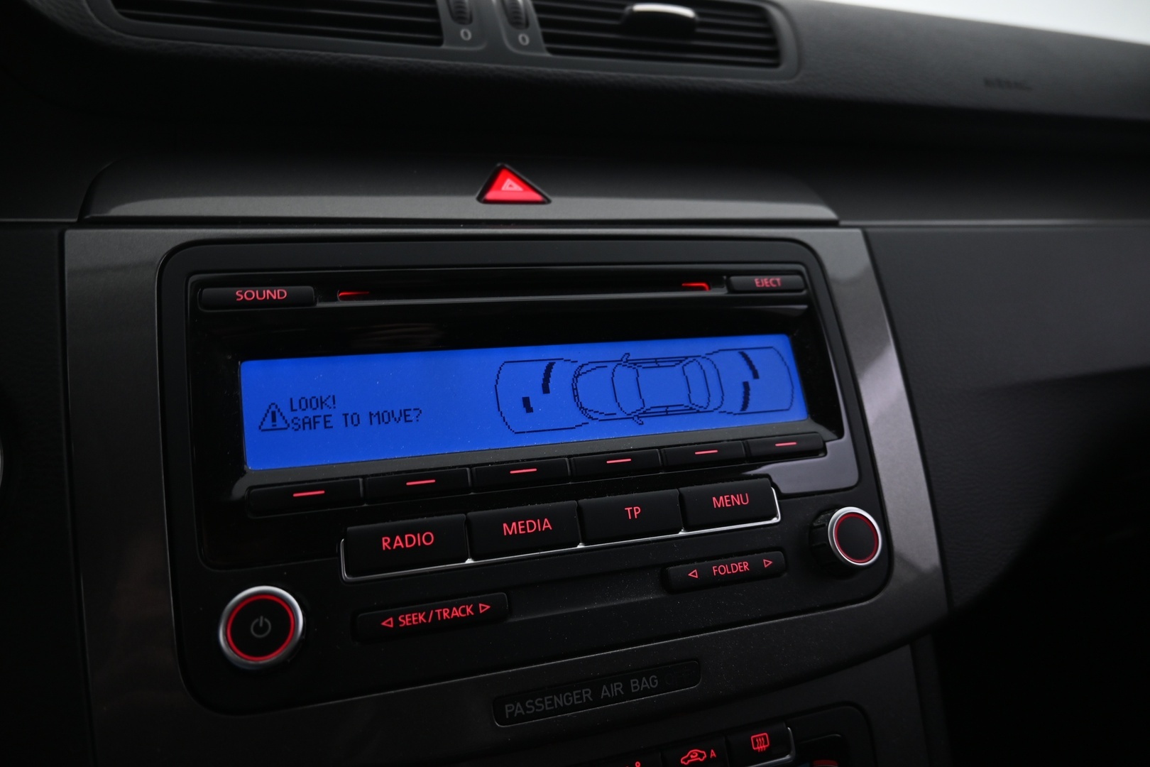 VOLKSWAGEN Passat 2010