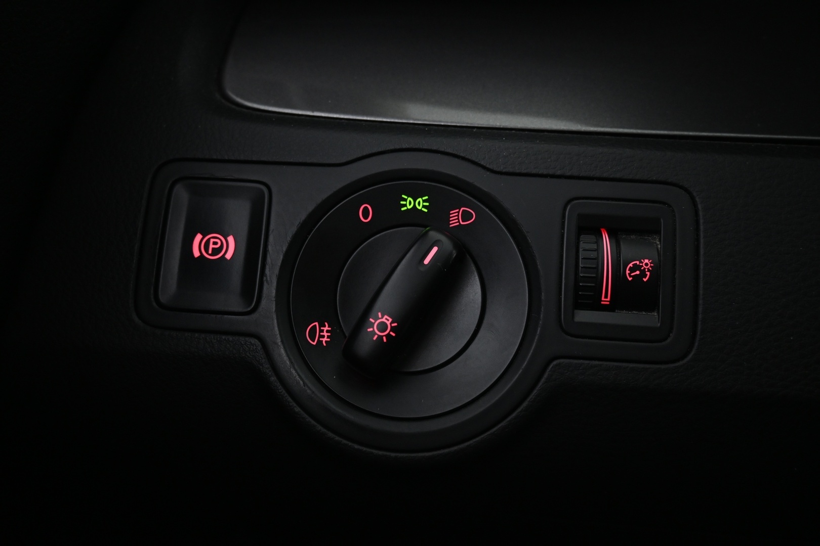 VOLKSWAGEN Passat 2010