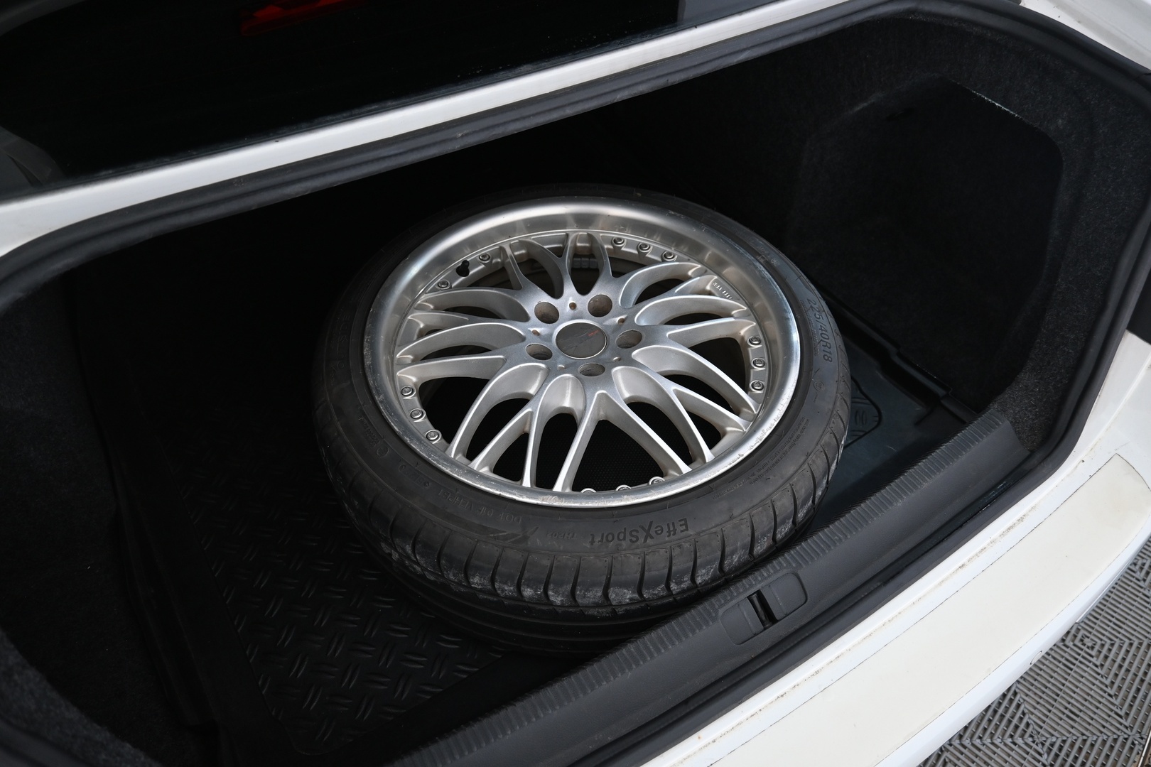 VOLKSWAGEN Passat 2010