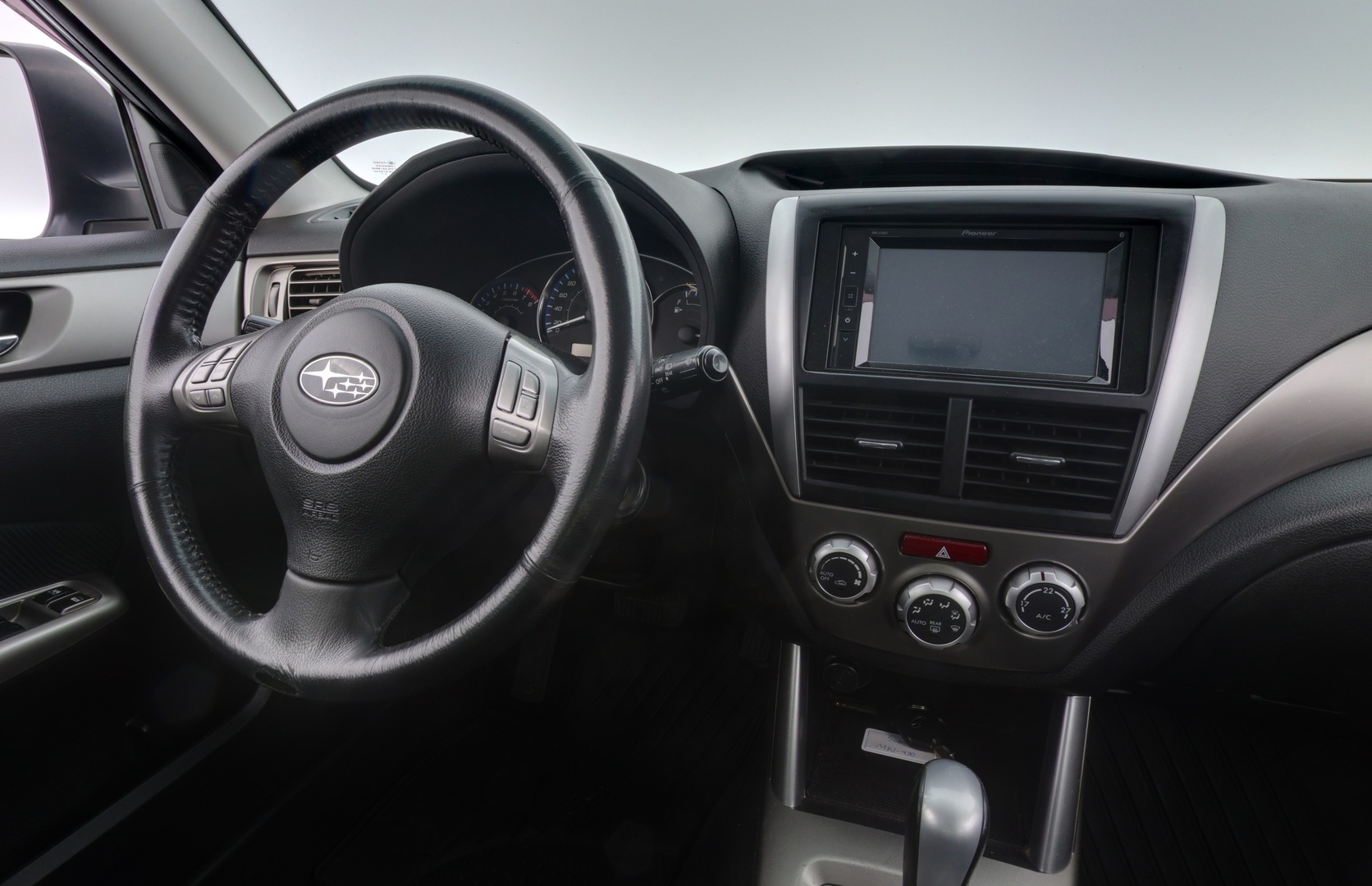 SUBARU Forester 2010