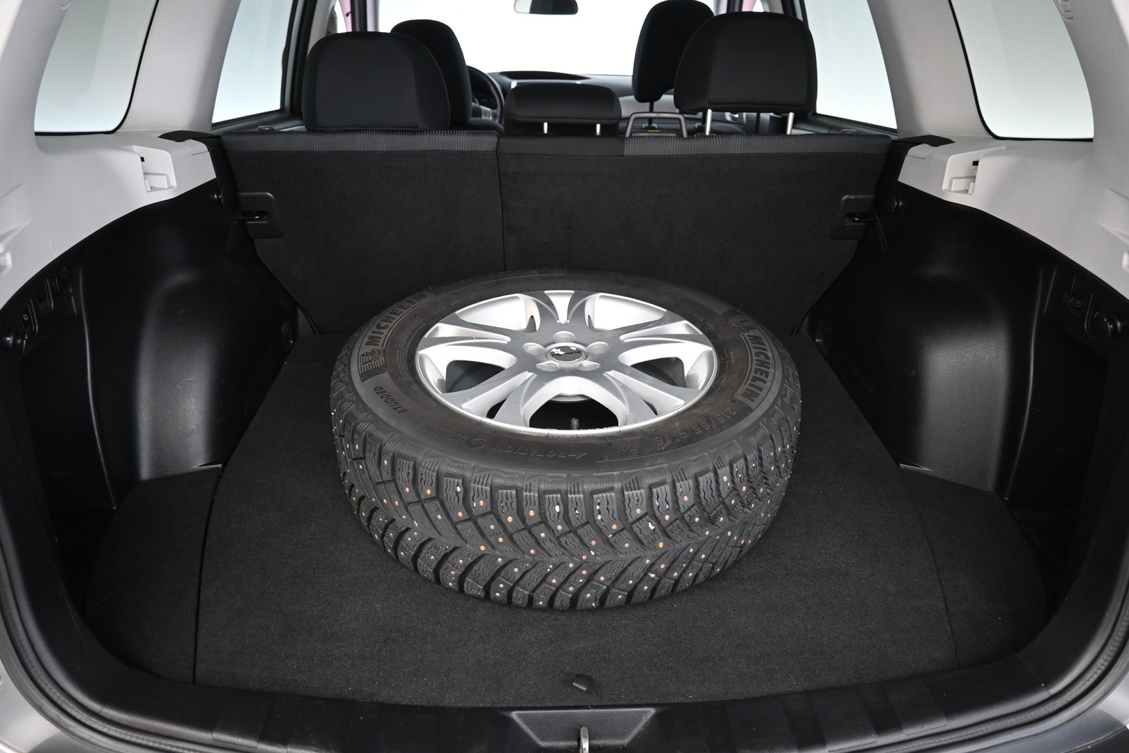 SUBARU Forester 2010