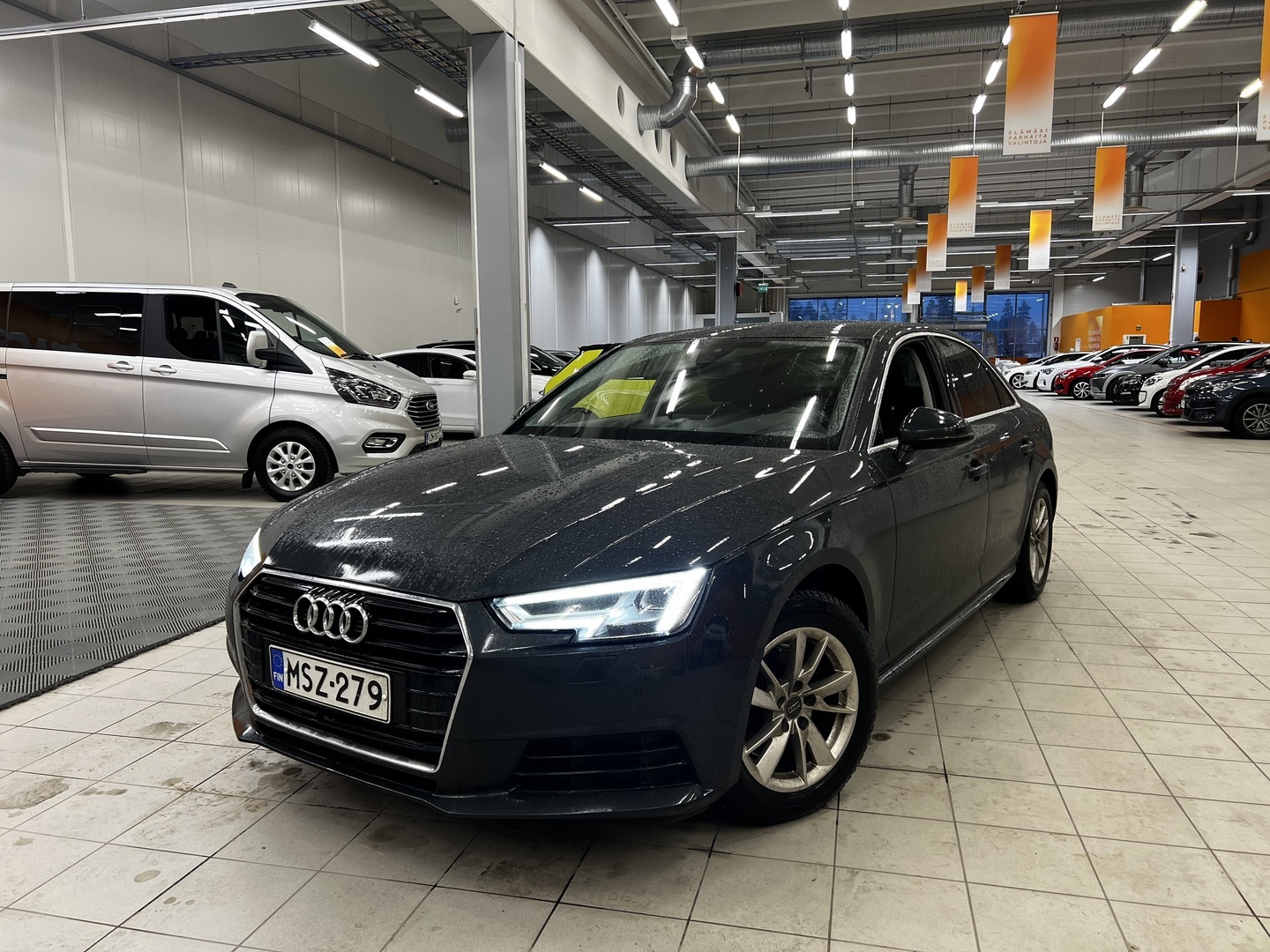 AUDI A4 2016