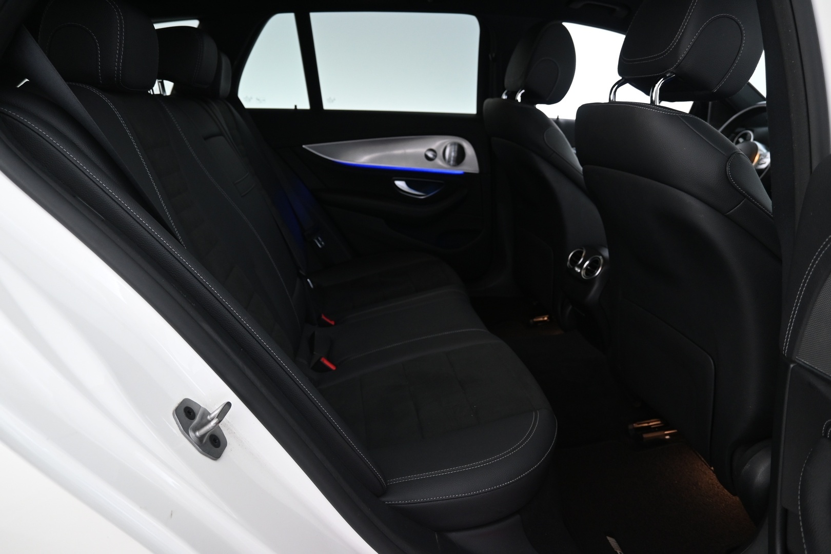 MERCEDES-BENZ E 2020