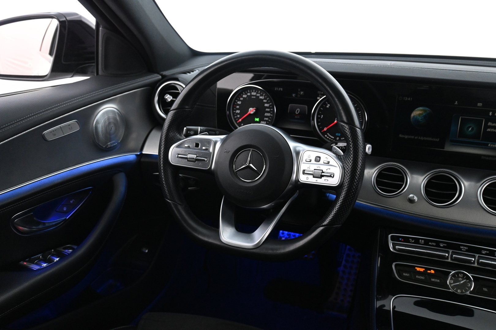 MERCEDES-BENZ E 2020