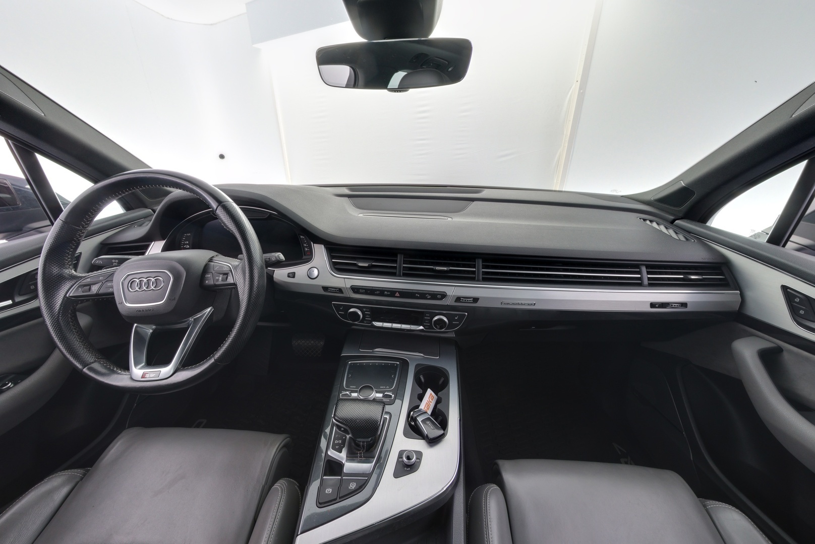 AUDI Q7 2018