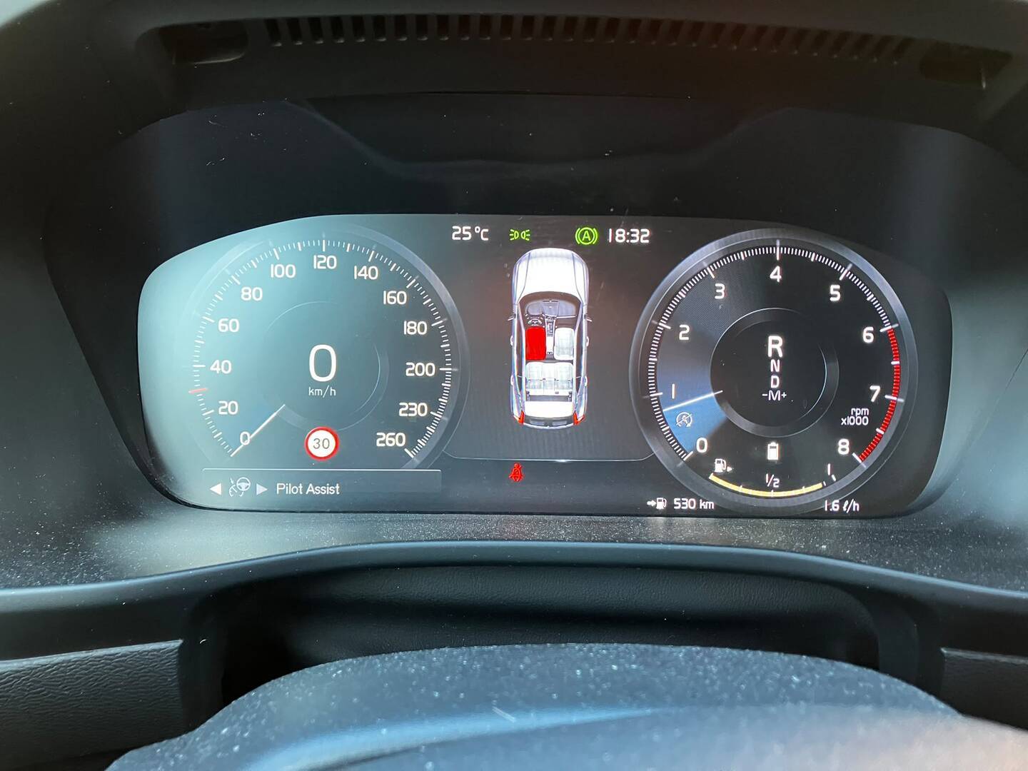 VOLVO XC40 2021