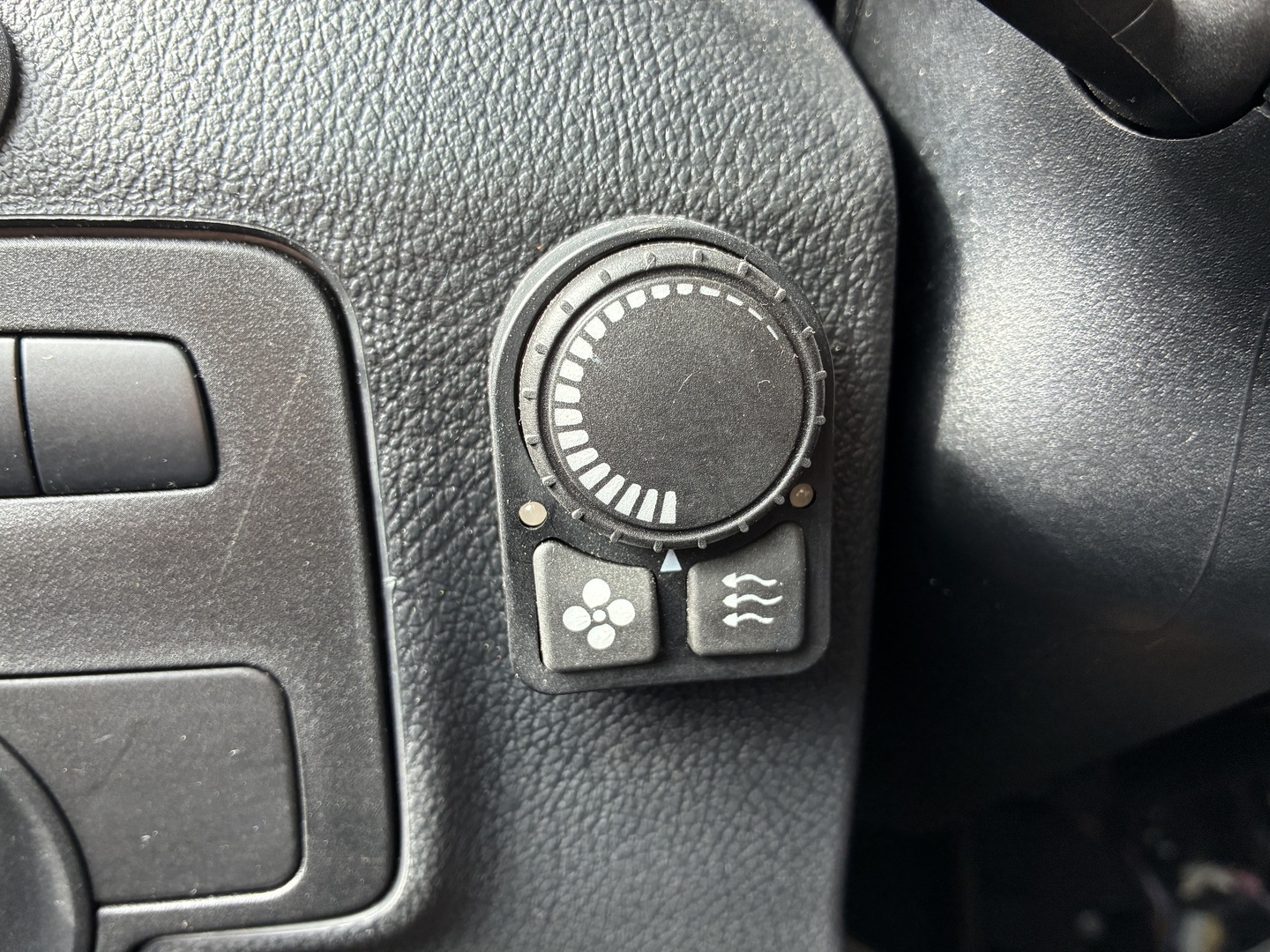 MERCEDES-BENZ Vito 2023