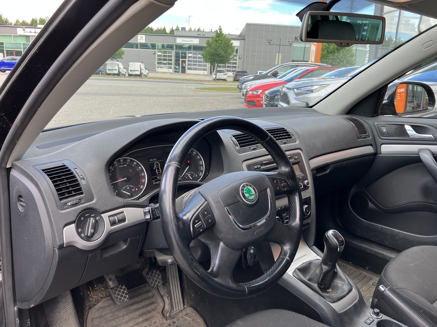 SKODA Octavia 2012
