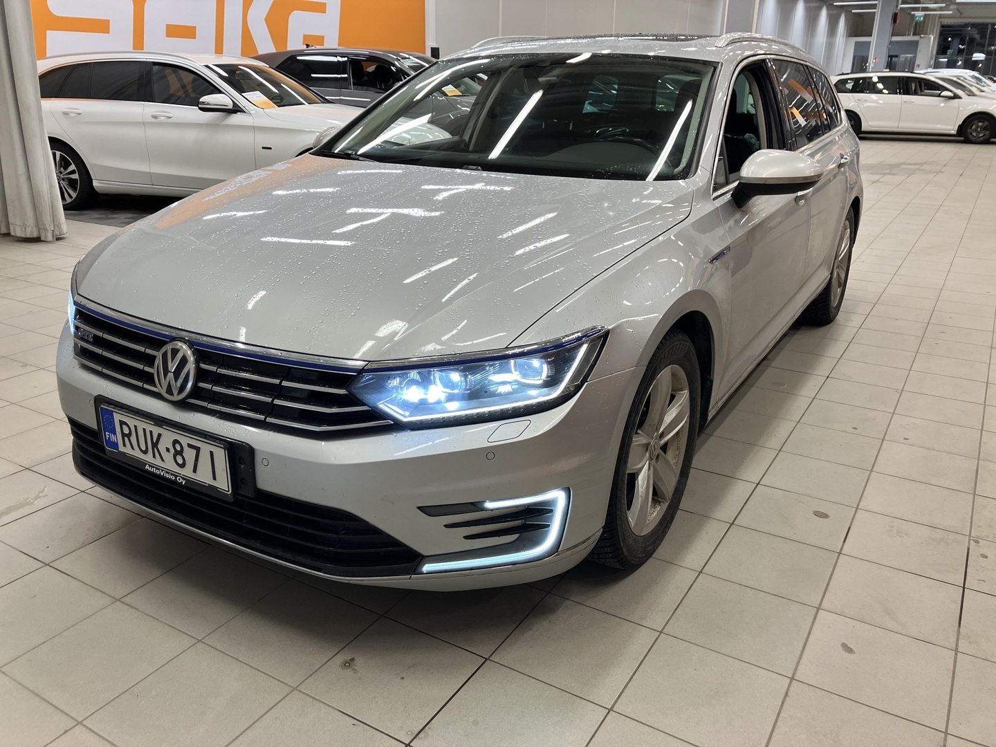 VOLKSWAGEN Passat 2018