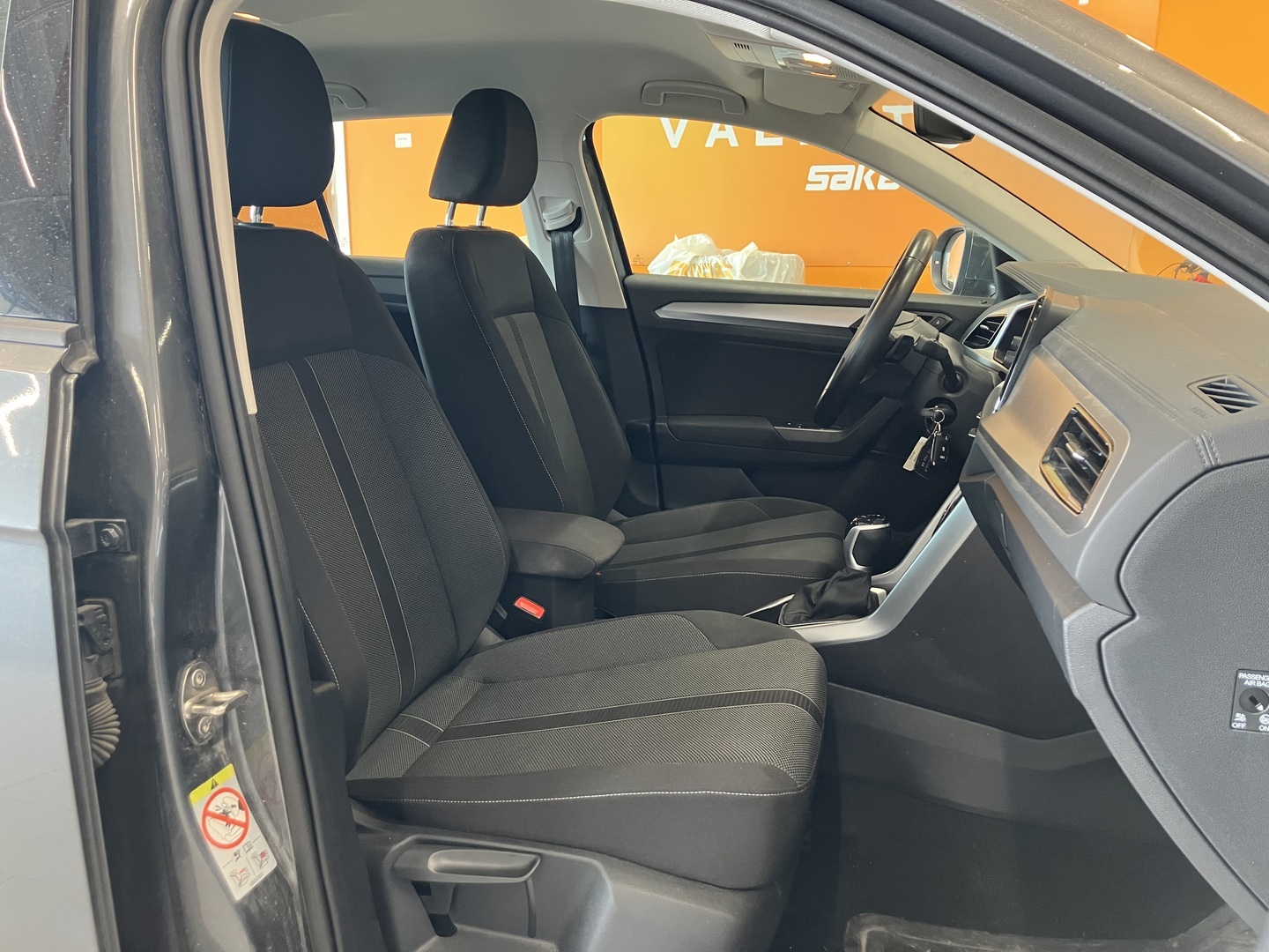 VOLKSWAGEN T-Roc 2024
