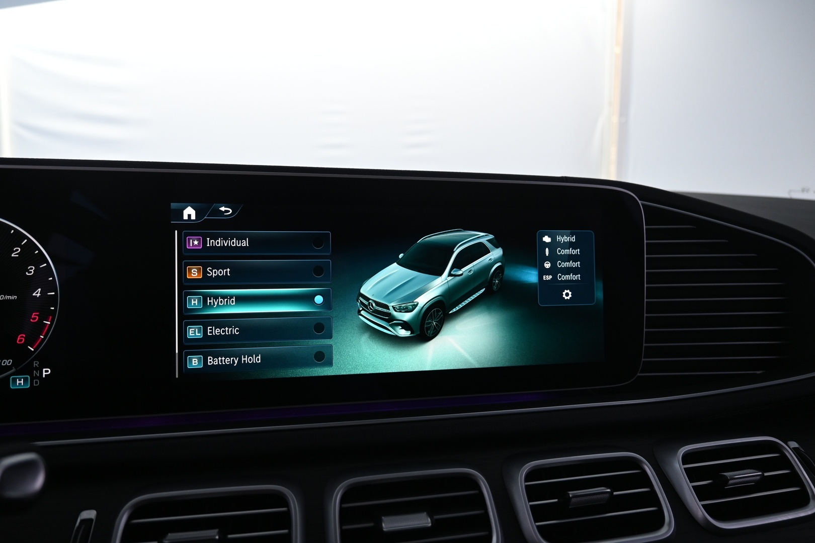 MERCEDES-BENZ GLE 2024