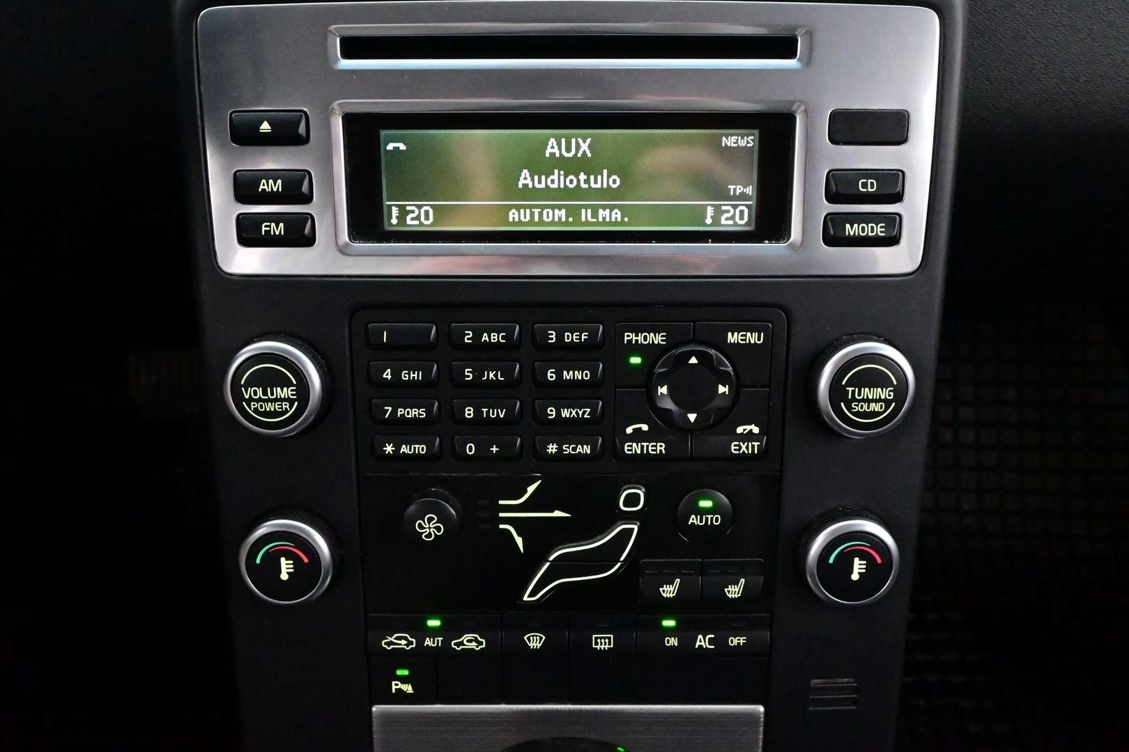 VOLVO V70 2010