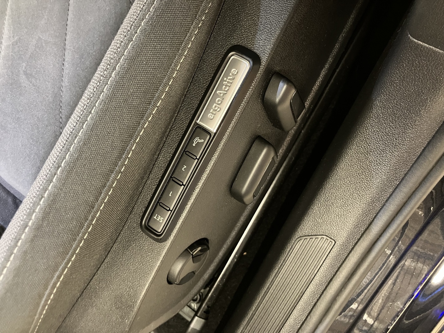 VOLKSWAGEN Golf 2020