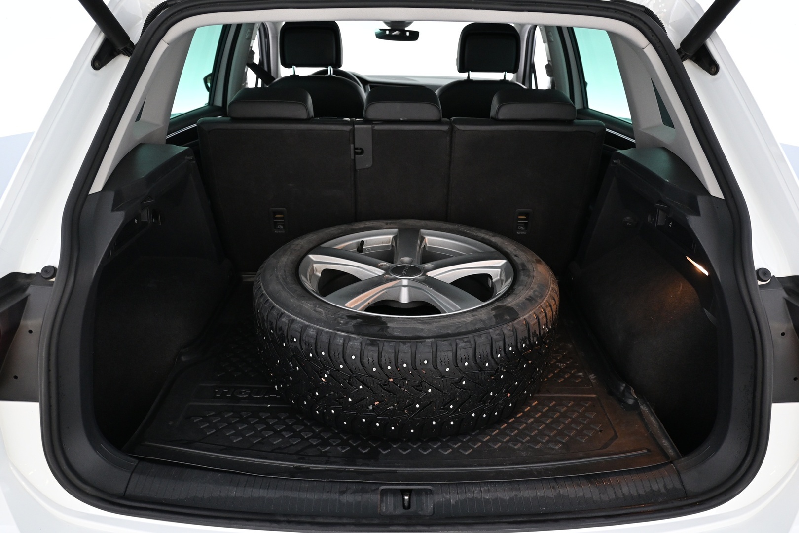 VOLKSWAGEN Tiguan 2016