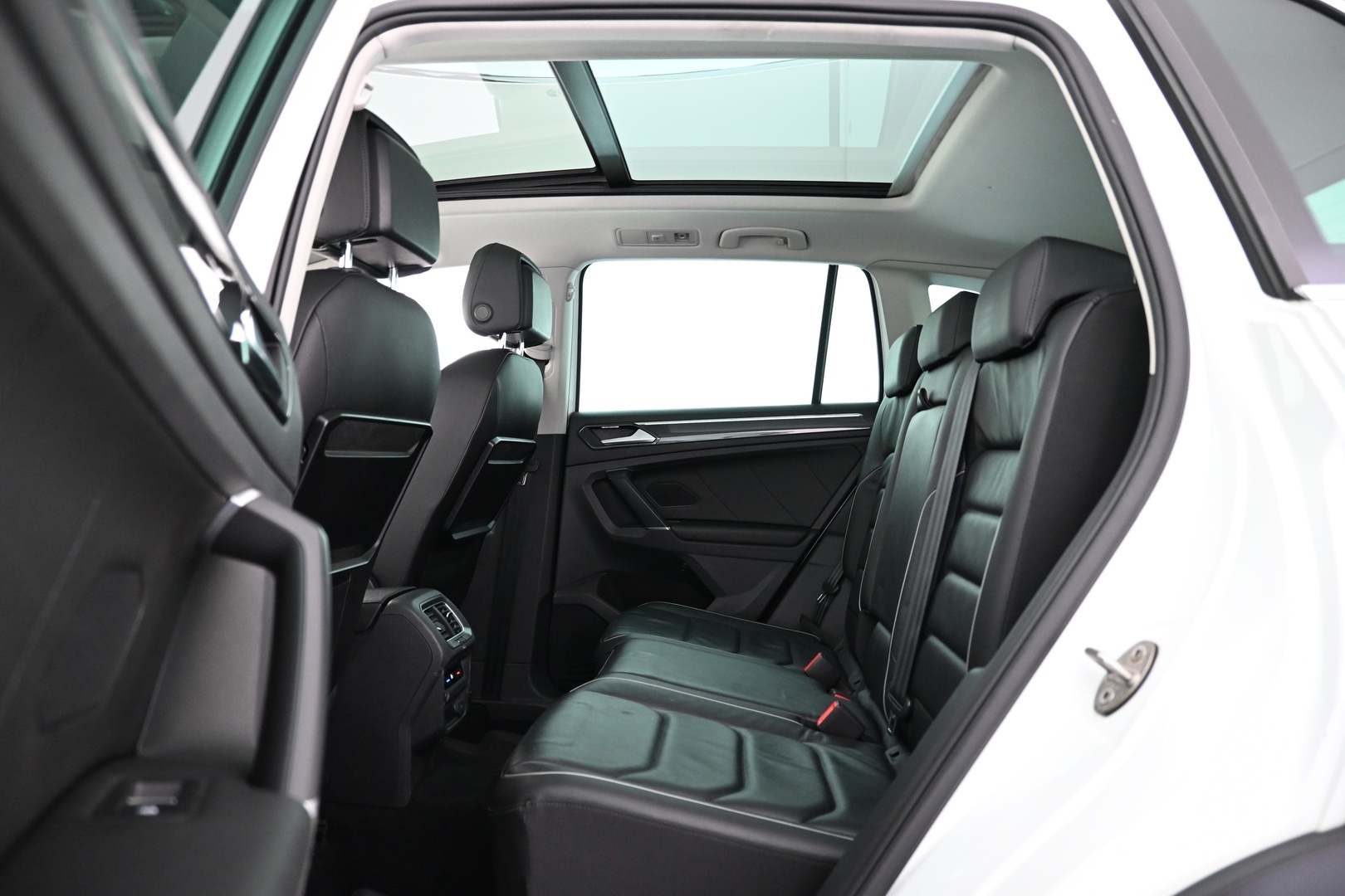 VOLKSWAGEN Tiguan 2016