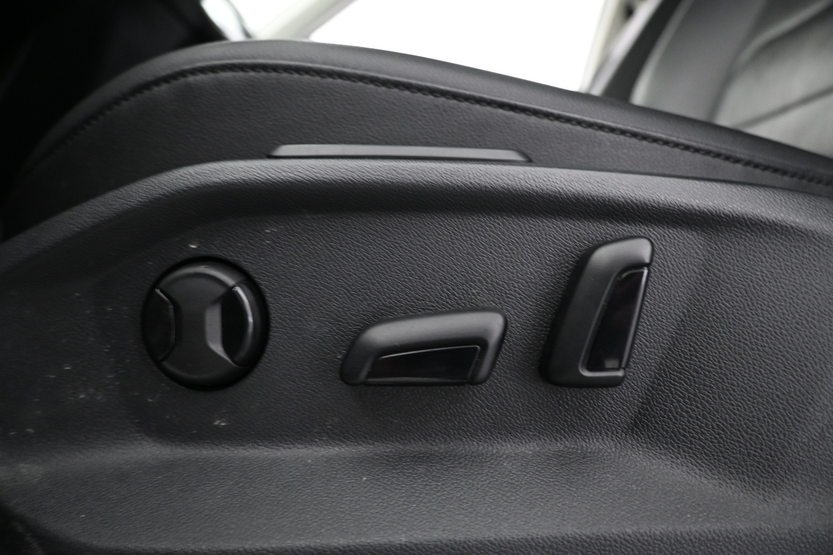 VOLKSWAGEN Tiguan 2016