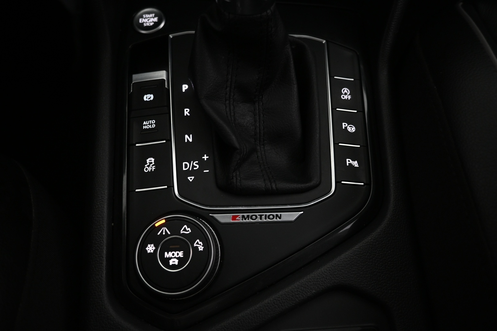 VOLKSWAGEN Tiguan 2016