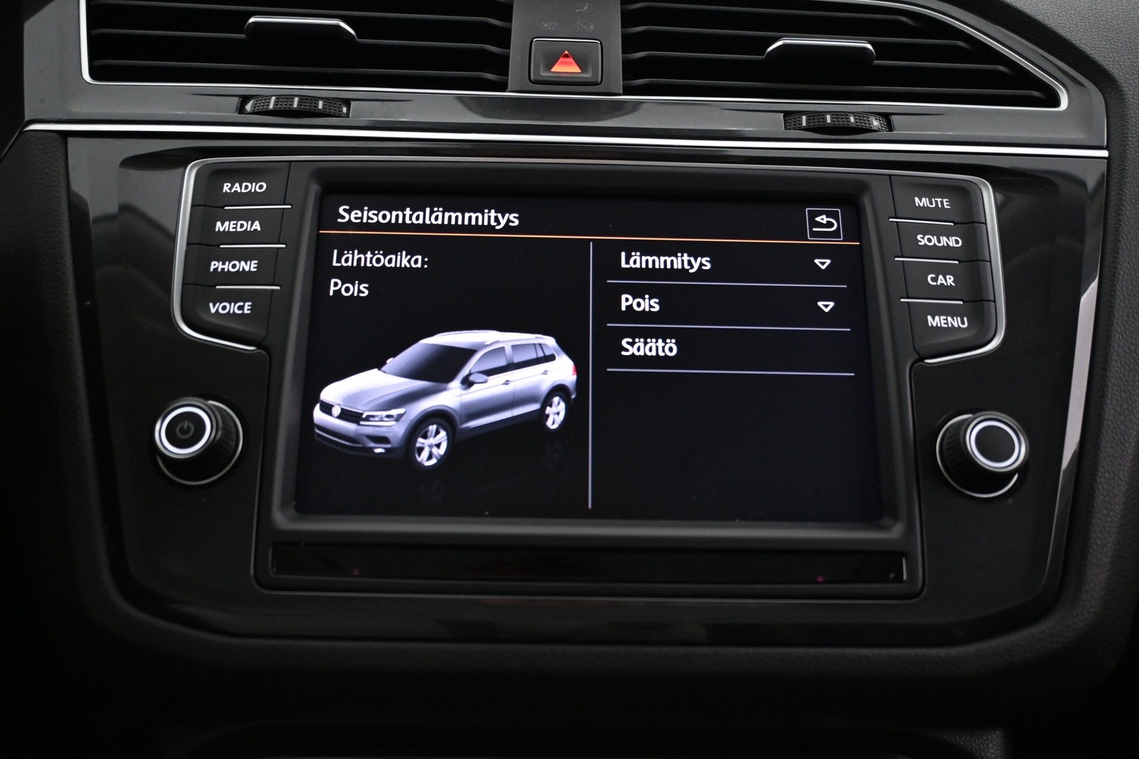 VOLKSWAGEN Tiguan 2016