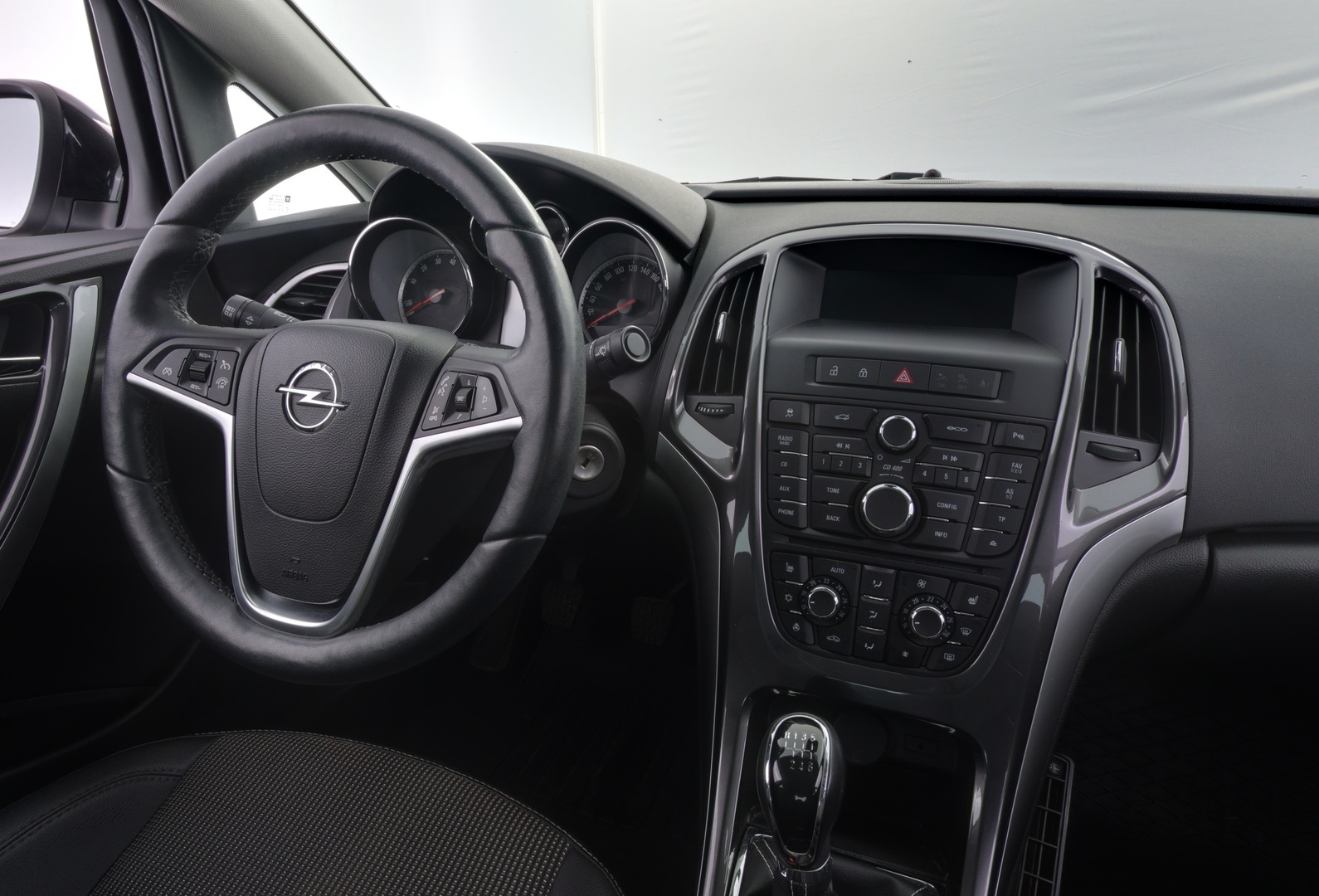 OPEL Astra 2013