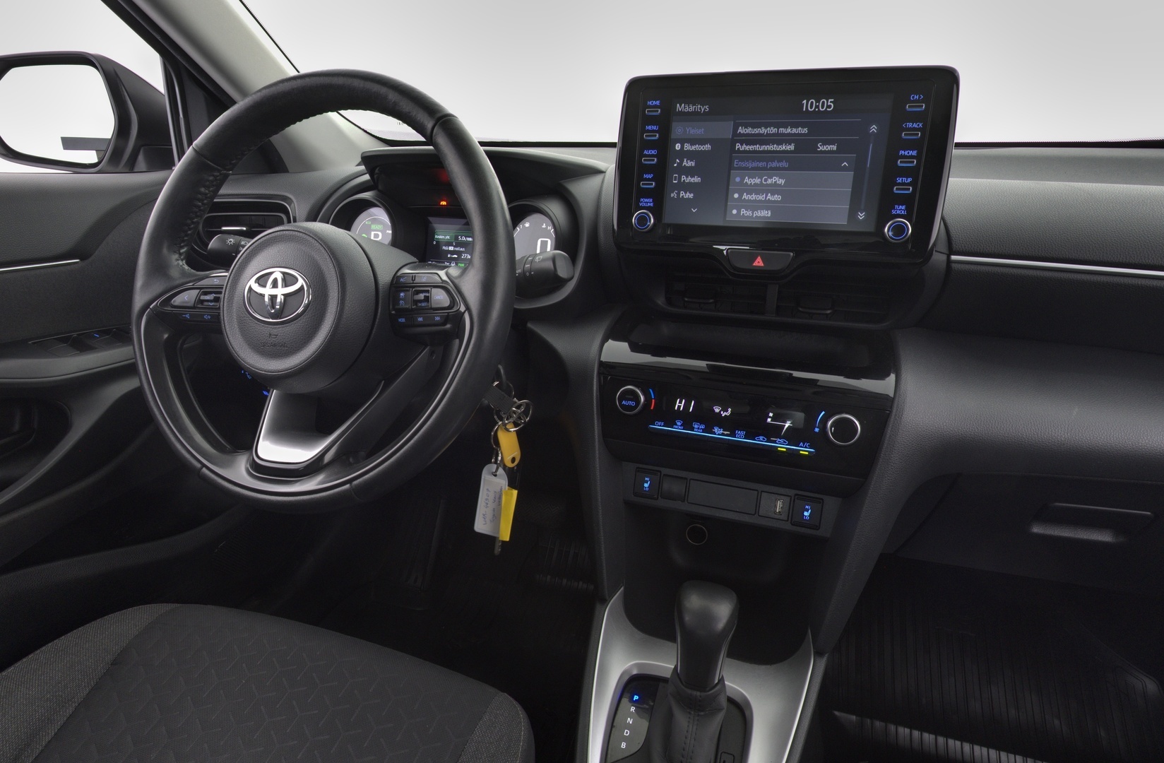 TOYOTA Yaris Cross 2022