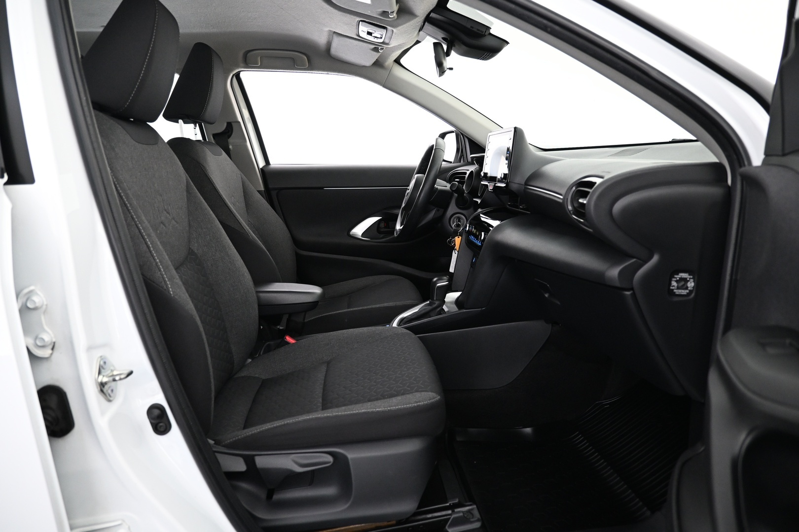 TOYOTA Yaris Cross 2022