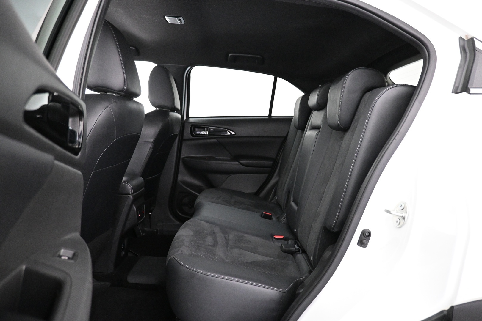 MITSUBISHI Eclipse Cross 2022
