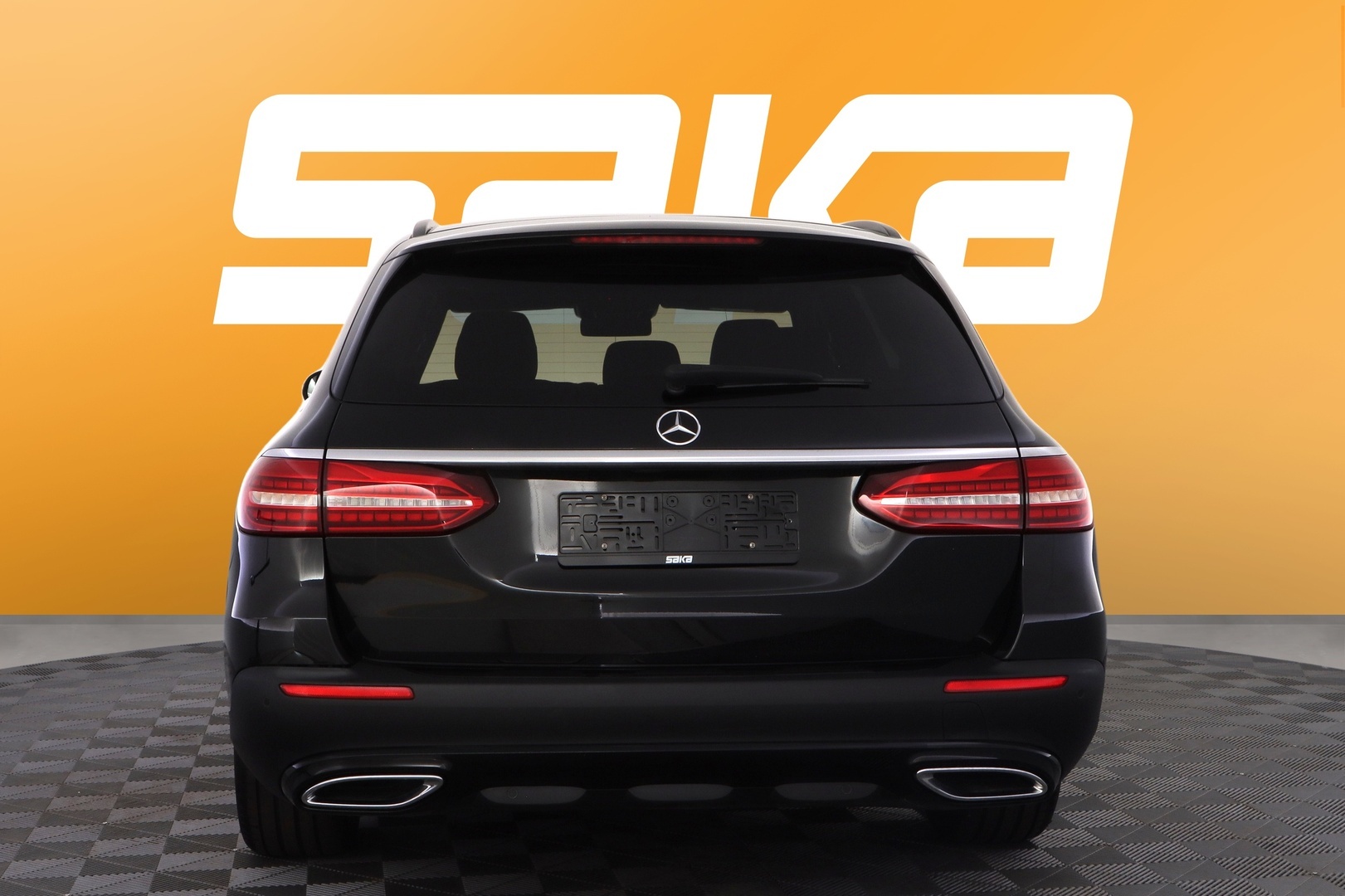 MERCEDES-BENZ E 2022