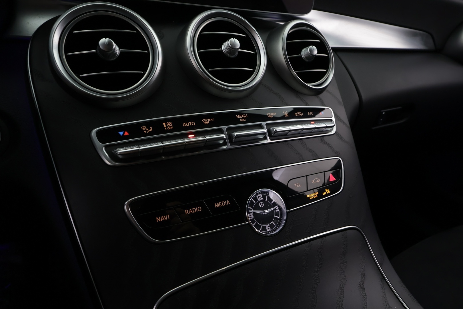 MERCEDES-BENZ C 2020