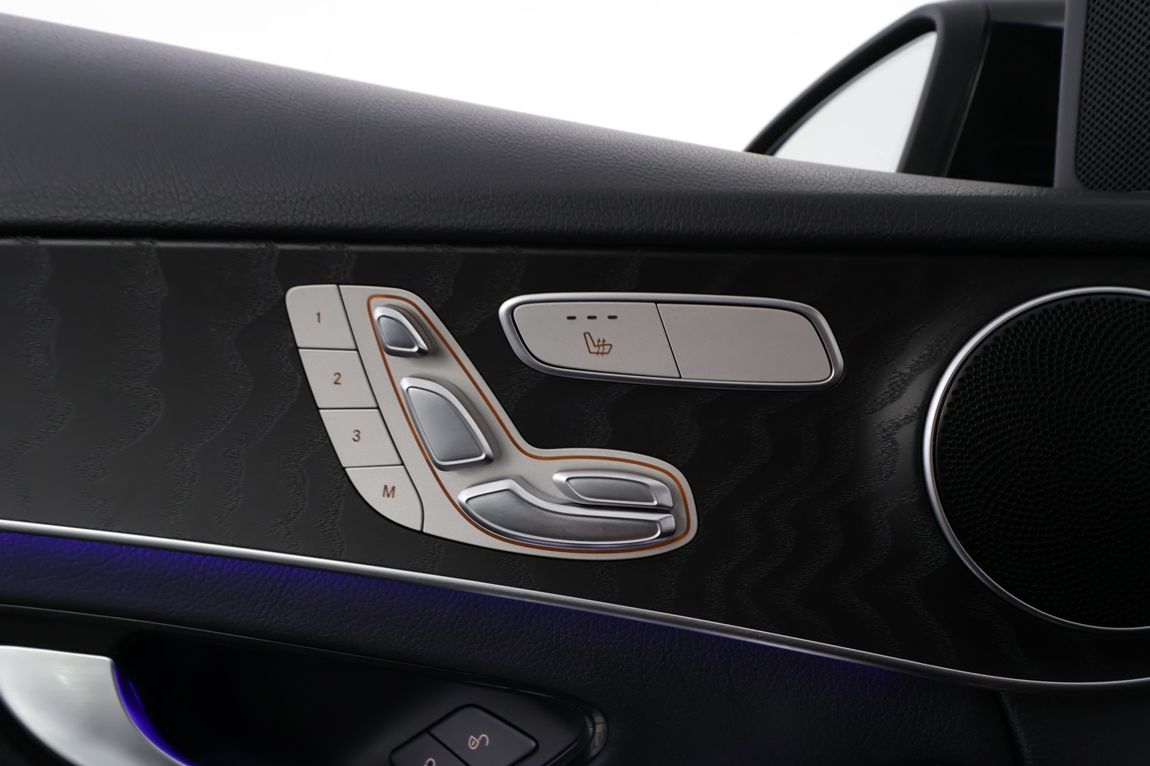 MERCEDES-BENZ C 2020